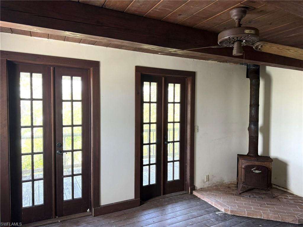 JOSES HIDEAWAY - Residential