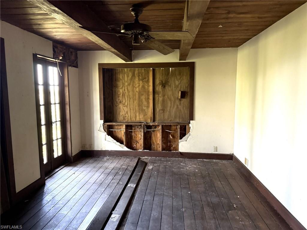 JOSES HIDEAWAY - Residential