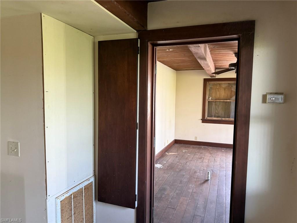 JOSES HIDEAWAY - Residential