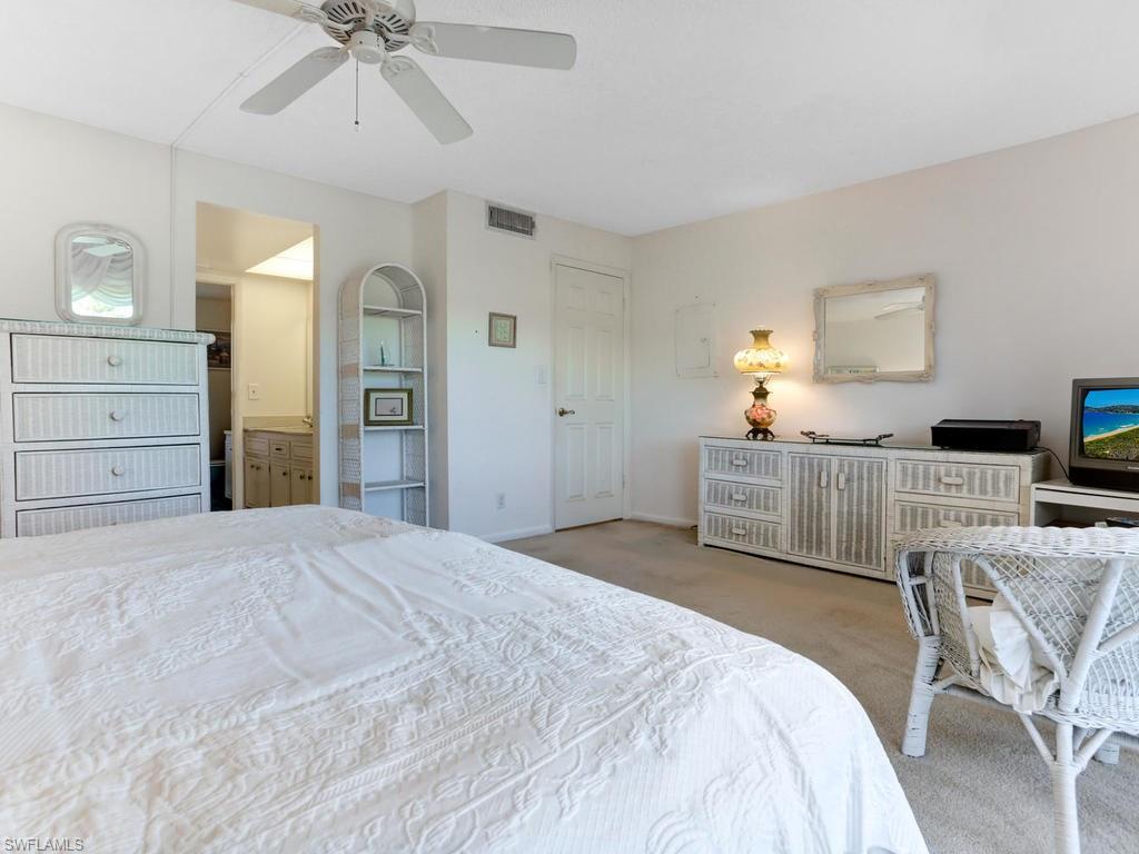 GLADES COUNTRY CLUB - Residential