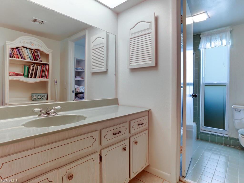 GLADES COUNTRY CLUB - Residential