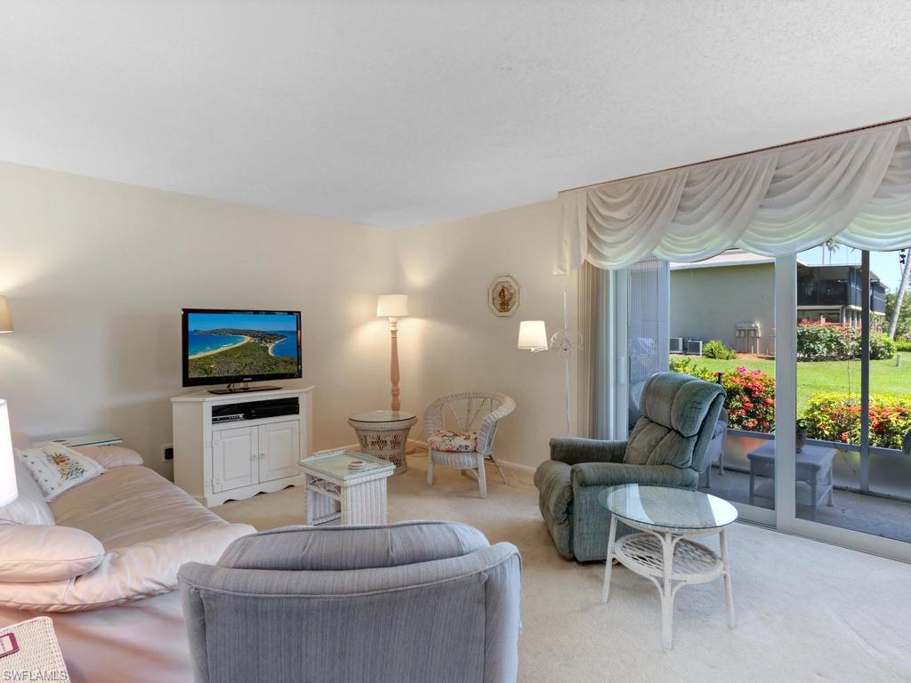 GLADES COUNTRY CLUB - Residential