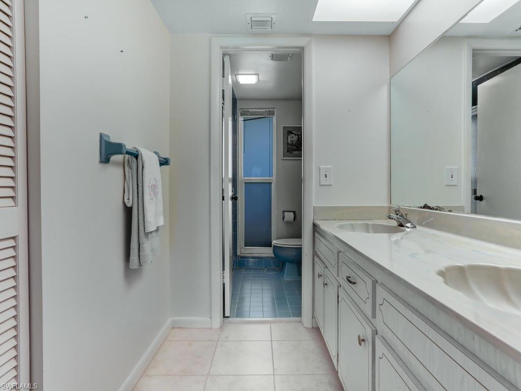 GLADES COUNTRY CLUB - Residential