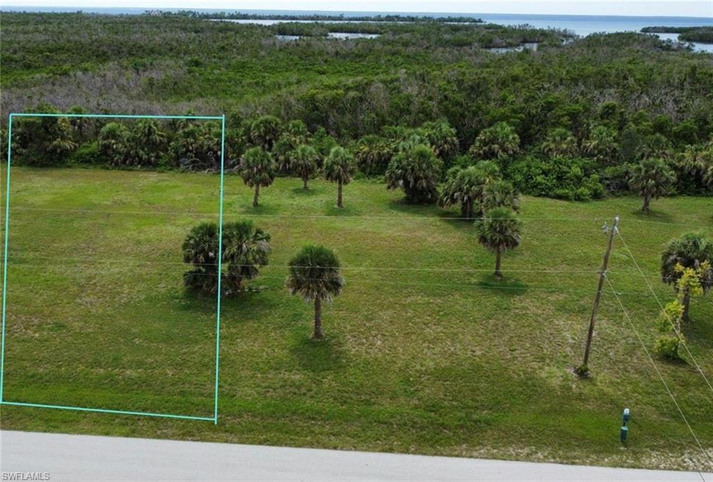 PUNTA GORDA ISLES - Land