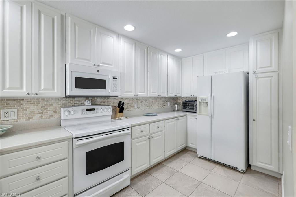 VILLAGE WALK OF BONITA SPRINGS - Residential