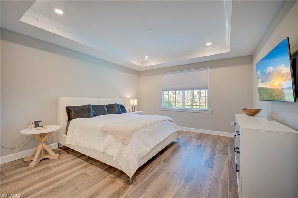 EDGEWATER SHORES - Residential