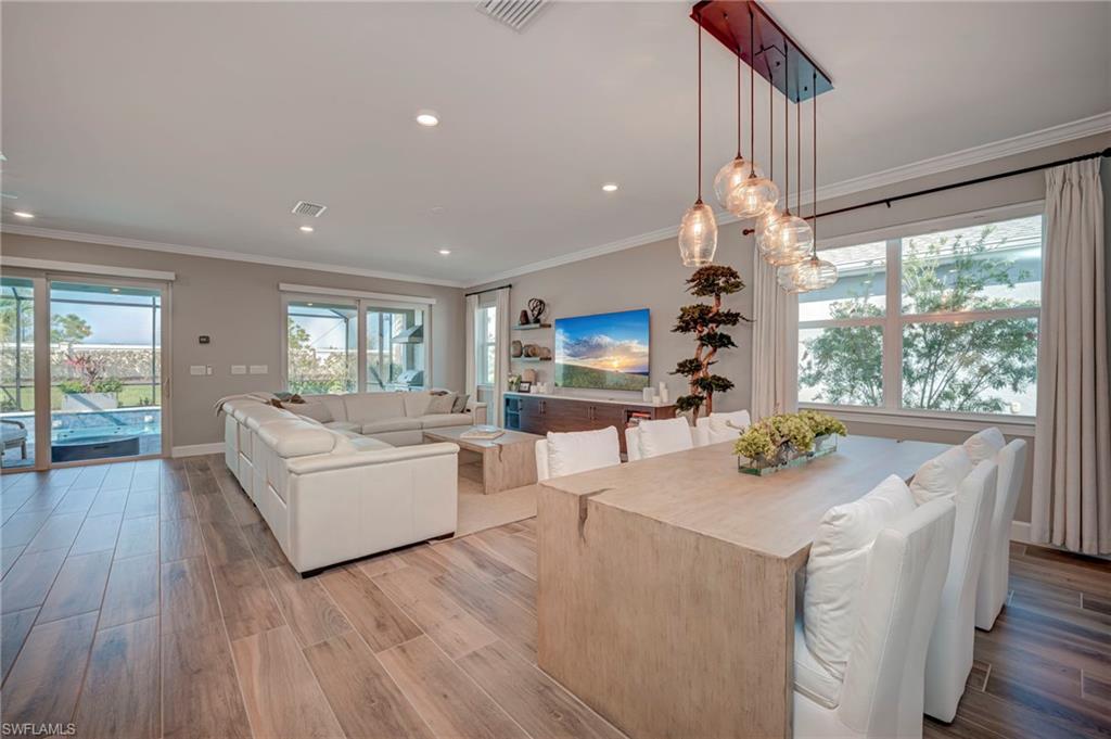 EDGEWATER SHORES - Residential