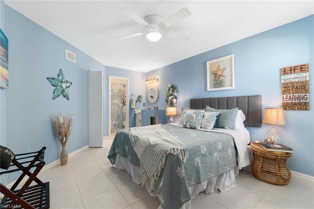 VENETIAN PALMS - Residential