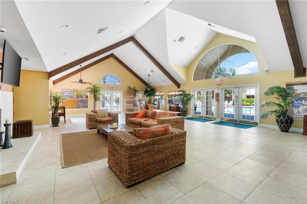 VENETIAN PALMS - Residential