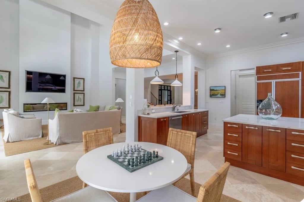 MOORINGS - Residential Lease