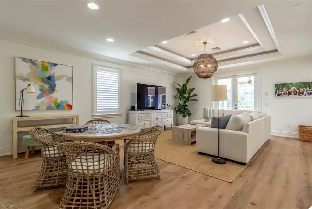 MOORINGS - Residential Lease