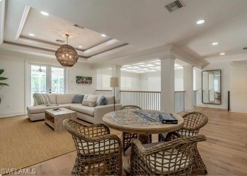 MOORINGS - Residential Lease