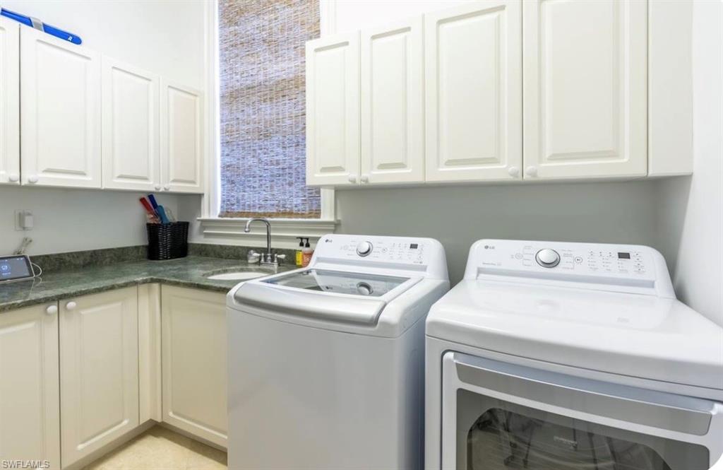 MOORINGS - Residential Lease