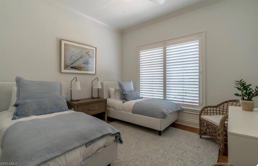 MOORINGS - Residential Lease