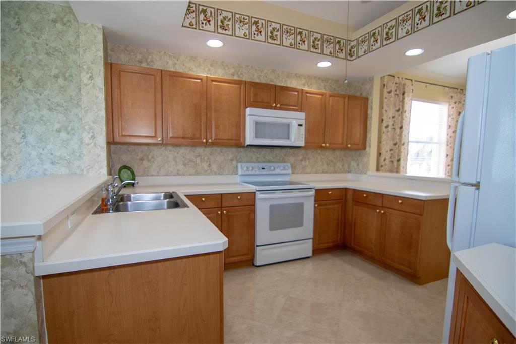 EAGLE RIDGE LAKES - Residential