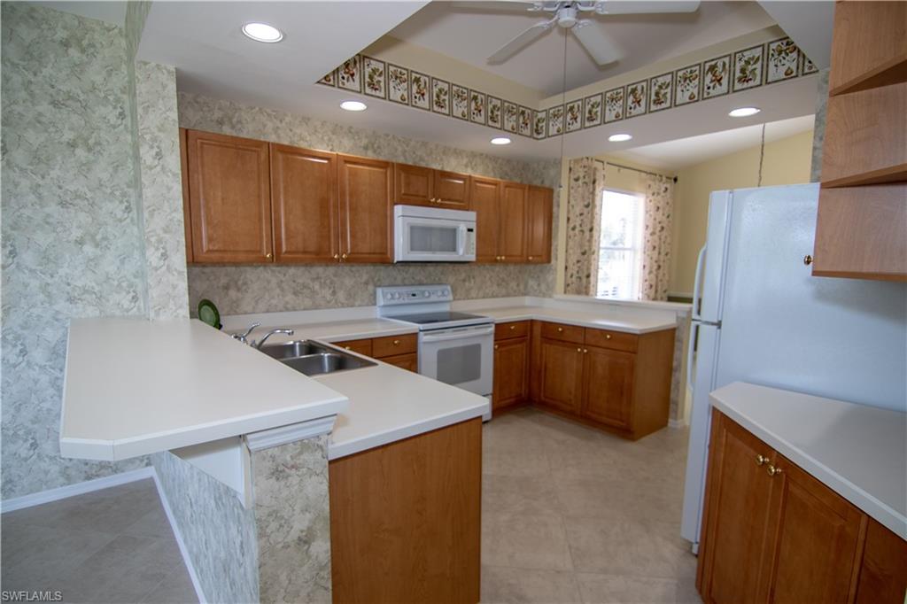 EAGLE RIDGE LAKES - Residential