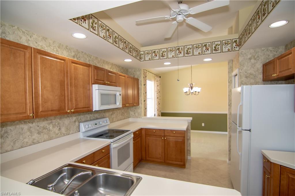 EAGLE RIDGE LAKES - Residential