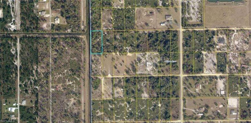 Looking for privacy in a beautiful country setting? Look no further. This lot is located at the end of the road and adjoins a greenbelt area adding extra privacy. Take a look at it today as your future homesite or as a future investment!