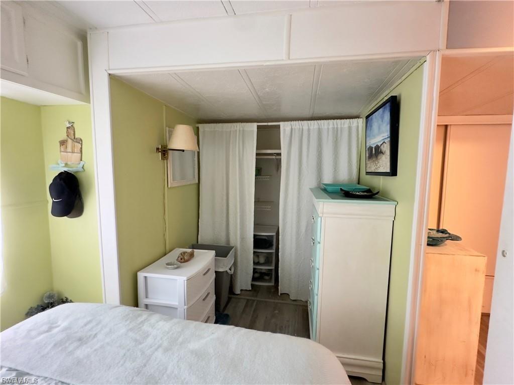 CORKSCREW WOODLANDS - Residential