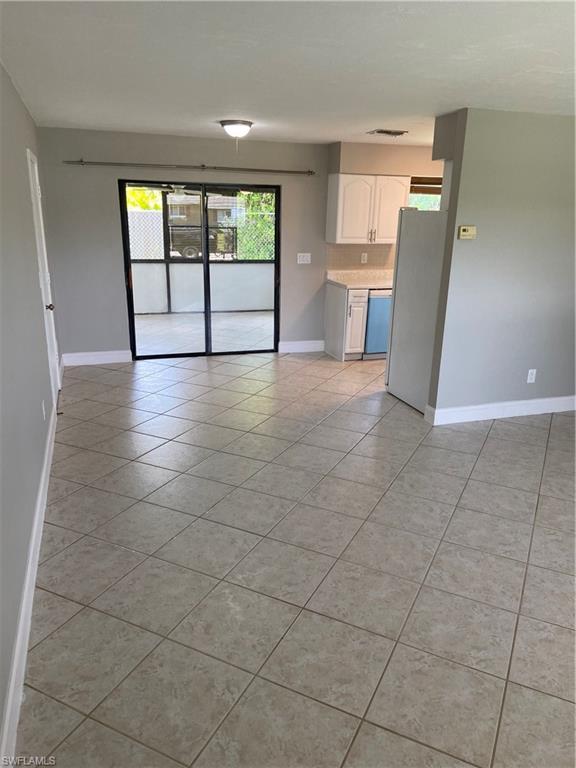 SAN CARLOS PARK - Residential