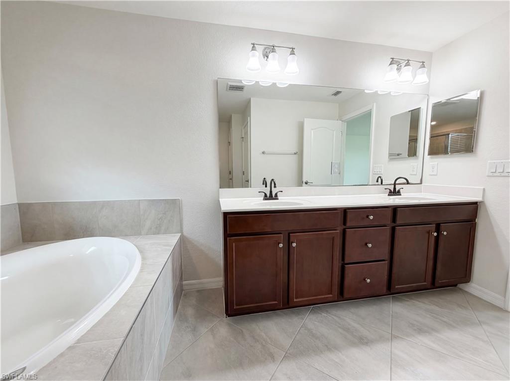 PORTICO - Residential