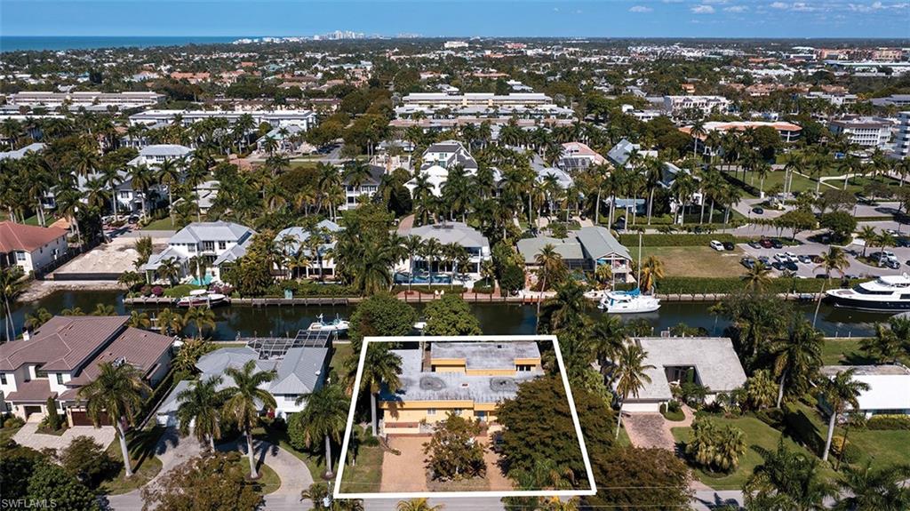 AQUALANE SHORES - Residential