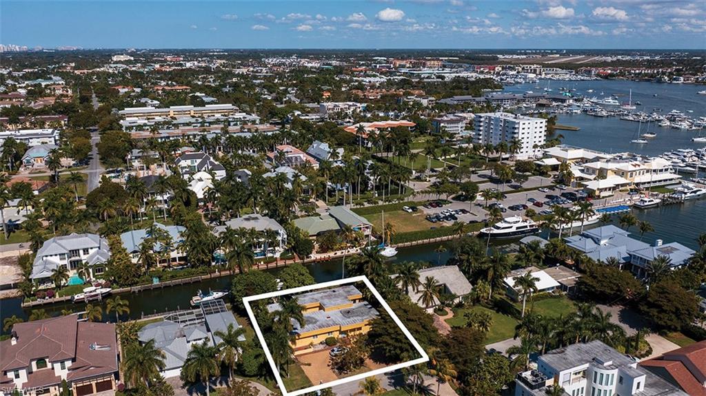 AQUALANE SHORES - Residential