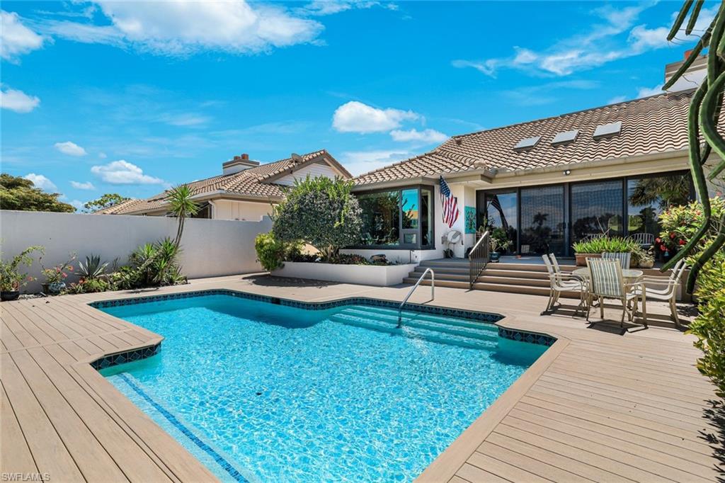 NORTHSTAR VILLAS - Residential