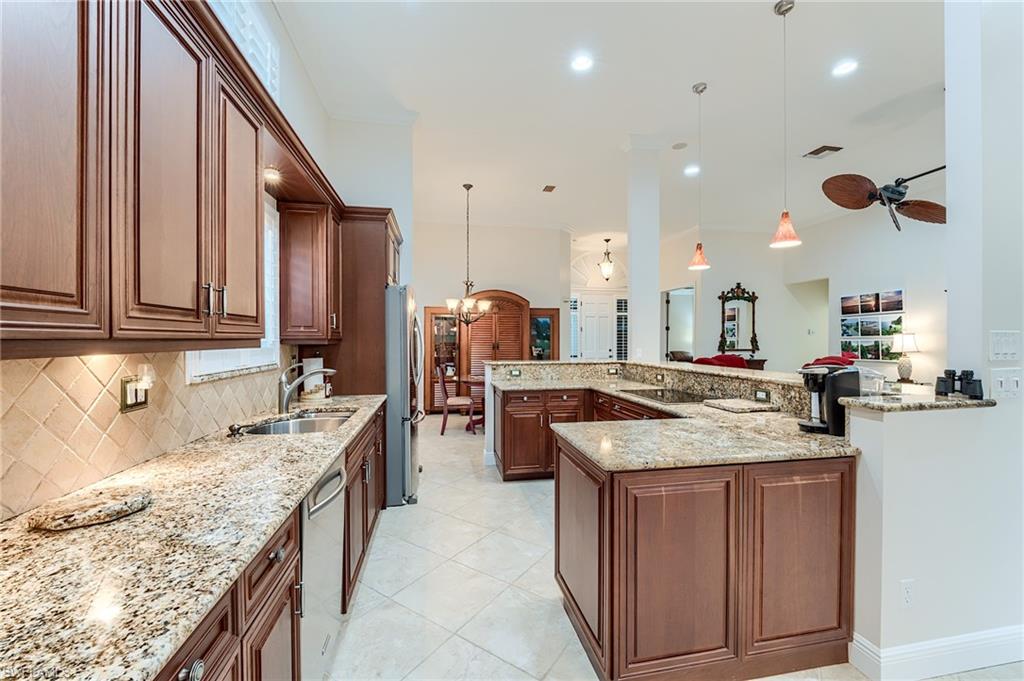 SILVER OAK AT THE VINES - Residential