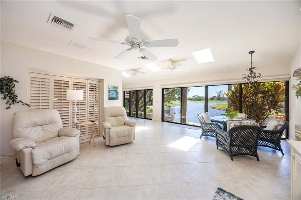 BEARS PAW VILLAS - Residential