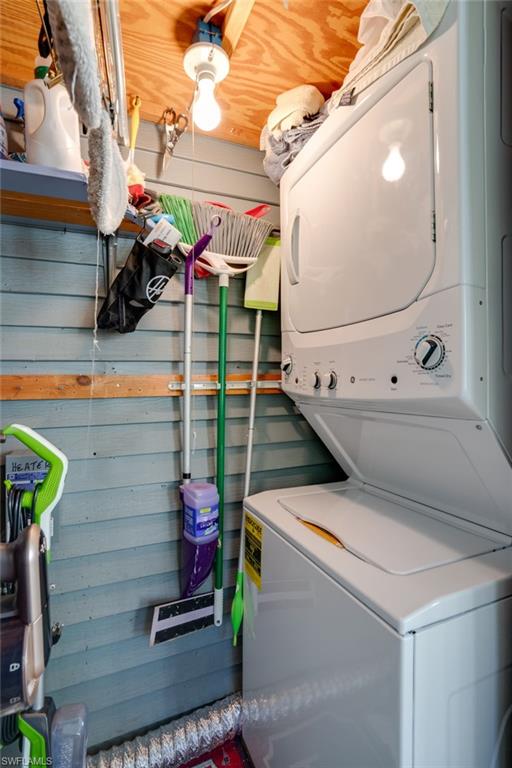 CORKSCREW WOODLANDS - Residential