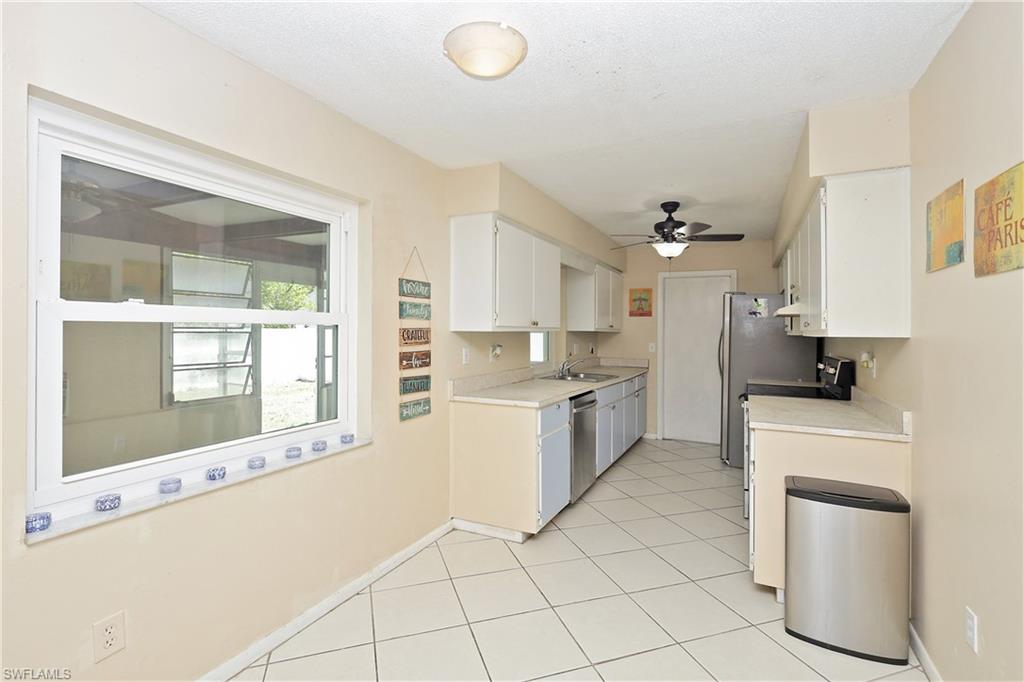 SAN CARLOS PARK - Residential