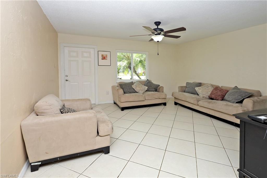 SAN CARLOS PARK - Residential