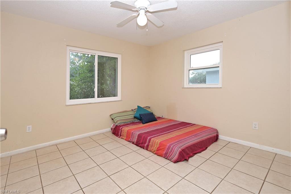 SAN CARLOS PARK - Residential