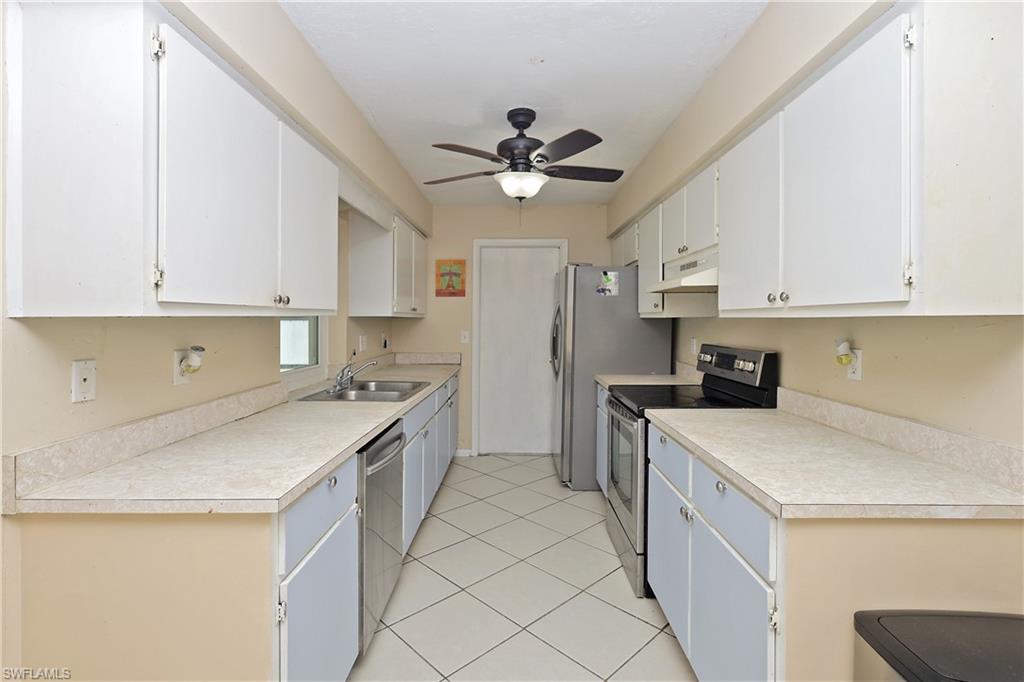 SAN CARLOS PARK - Residential