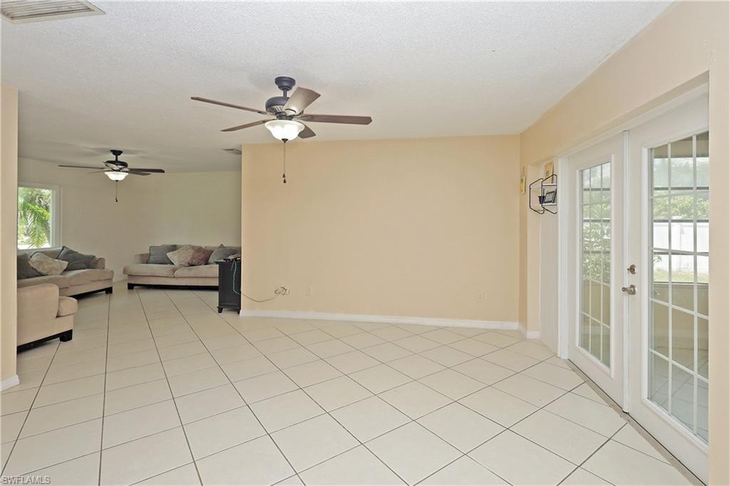 SAN CARLOS PARK - Residential