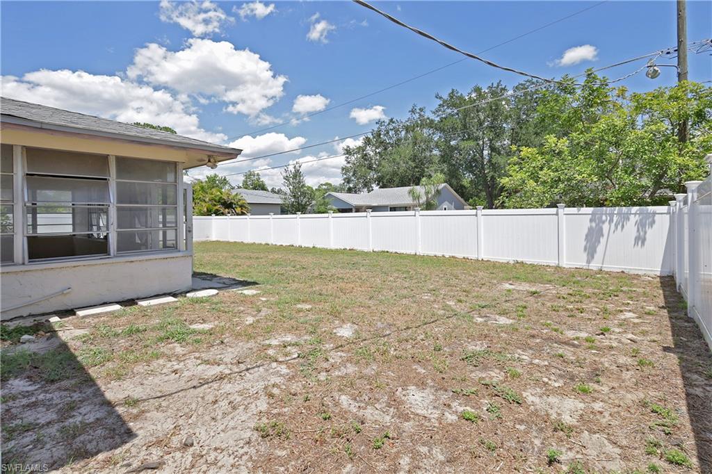 SAN CARLOS PARK - Residential