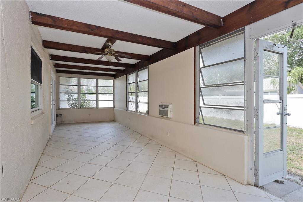 SAN CARLOS PARK - Residential