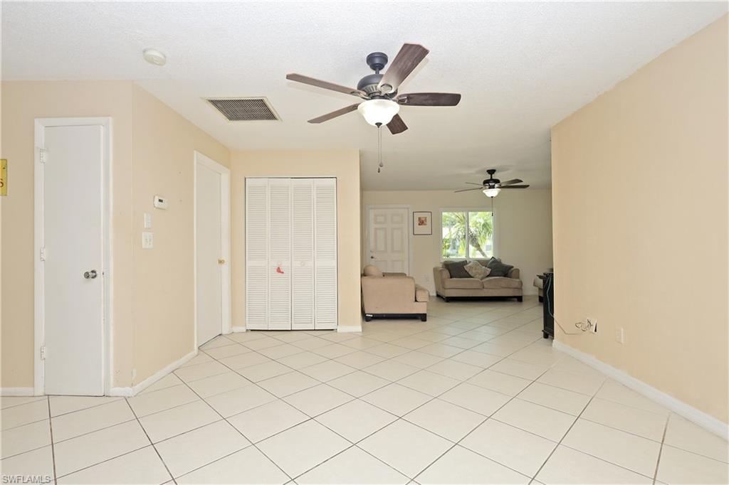 SAN CARLOS PARK - Residential