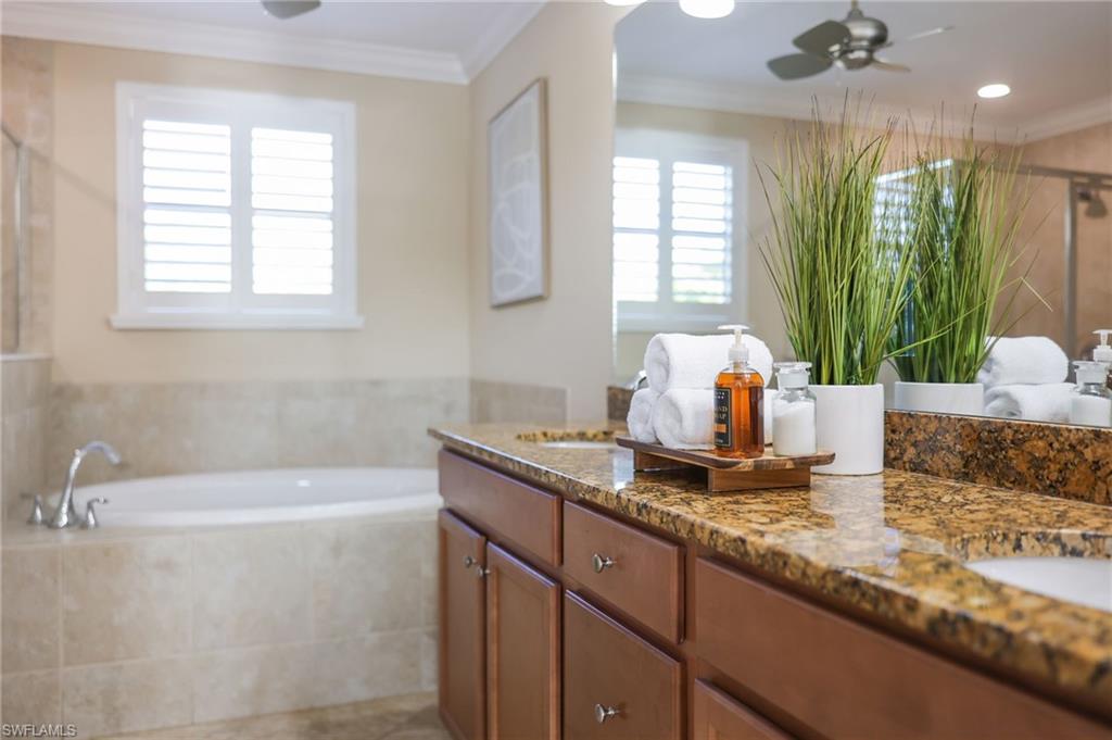 REFLECTION ISLES - Residential