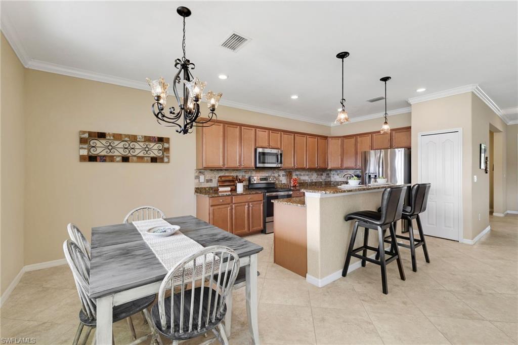 REFLECTION ISLES - Residential