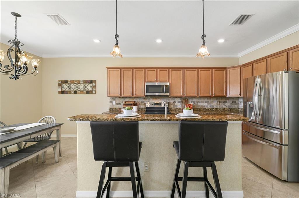 REFLECTION ISLES - Residential