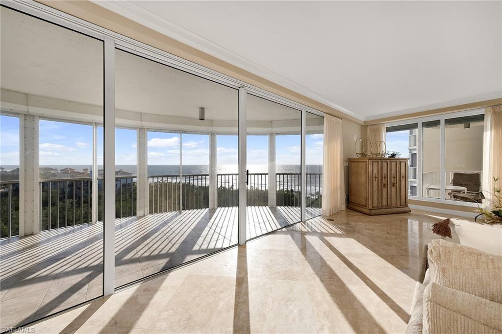 CONTESSA AT BAY COLONY - Residential