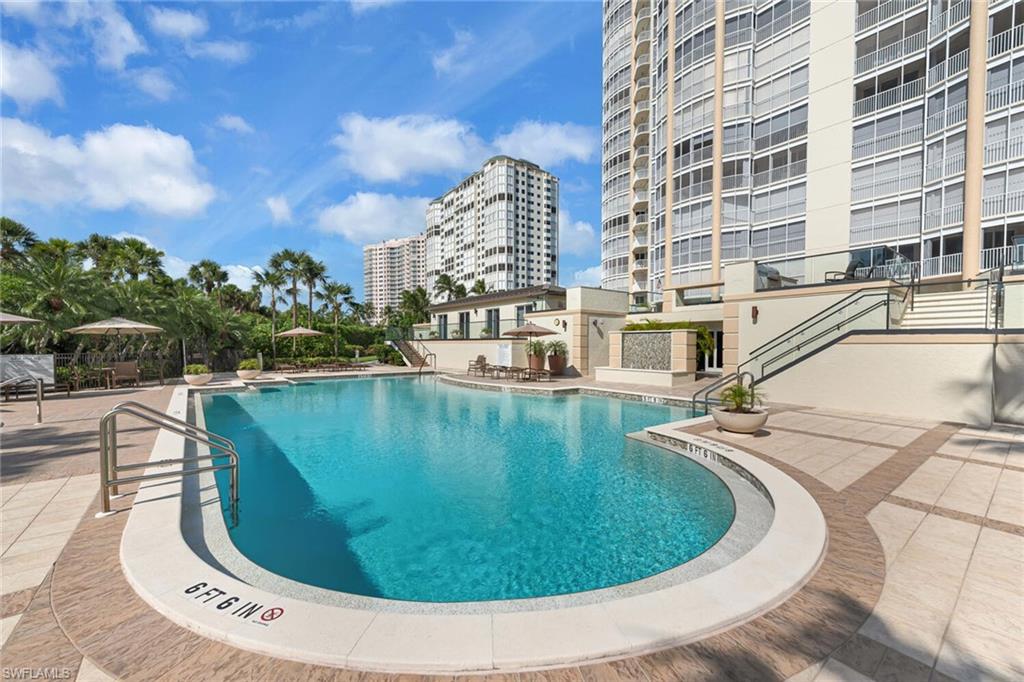 CONTESSA AT BAY COLONY - Residential