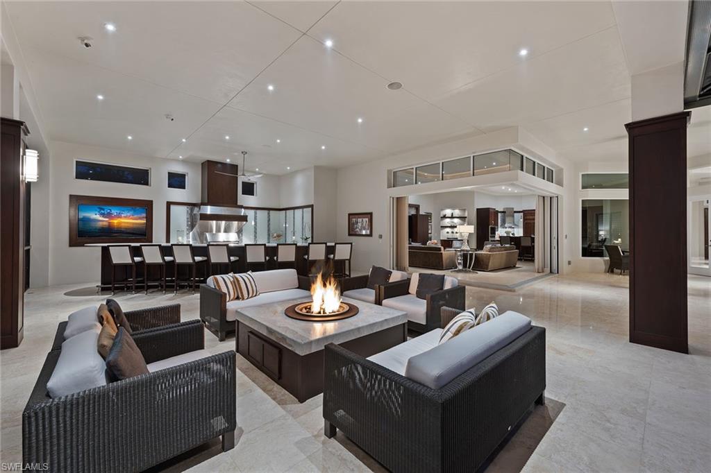 CREEKSIDE - Residential