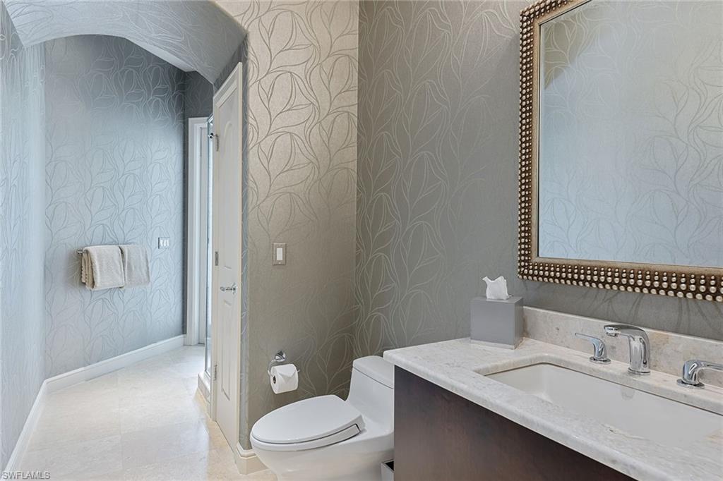 CREEKSIDE - Residential