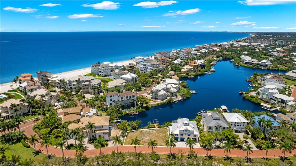 BAYFRONT GARDENS - Land