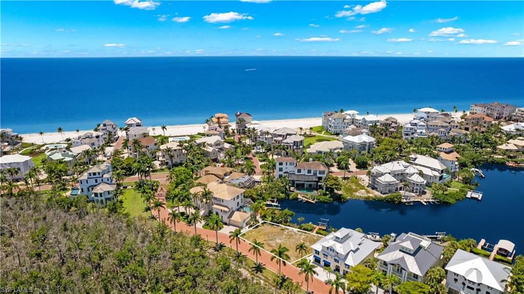 BAYFRONT GARDENS - Land