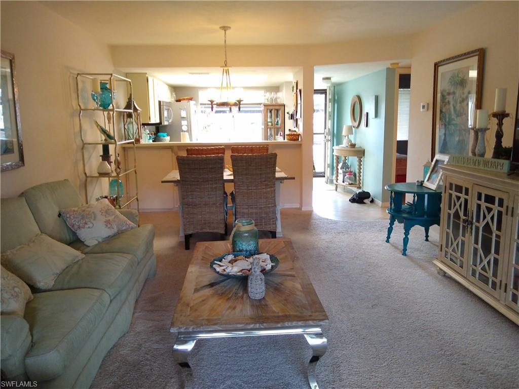 COUNTRY CLUB VILLAGE - Residential Lease