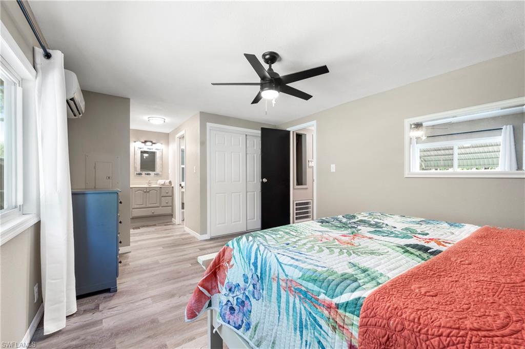 COACHLIGHT MANOR MOBILE HOME - Residential